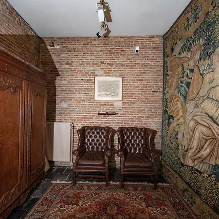 Hofmarkgraaf - Unique In Historic Mansion Apartment *