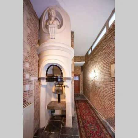 Appartement Hofmarkgraaf - Unique In Historic Mansion *