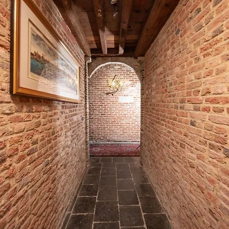 Hofmarkgraaf - Unique In Historic Mansion Lejlighed Antwerpen